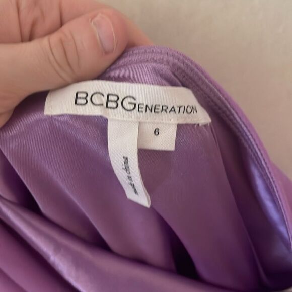 BCBGeneration Lilac One Shoulder Cutout Mini Dress EUC size 6 - Picture 8 of 9